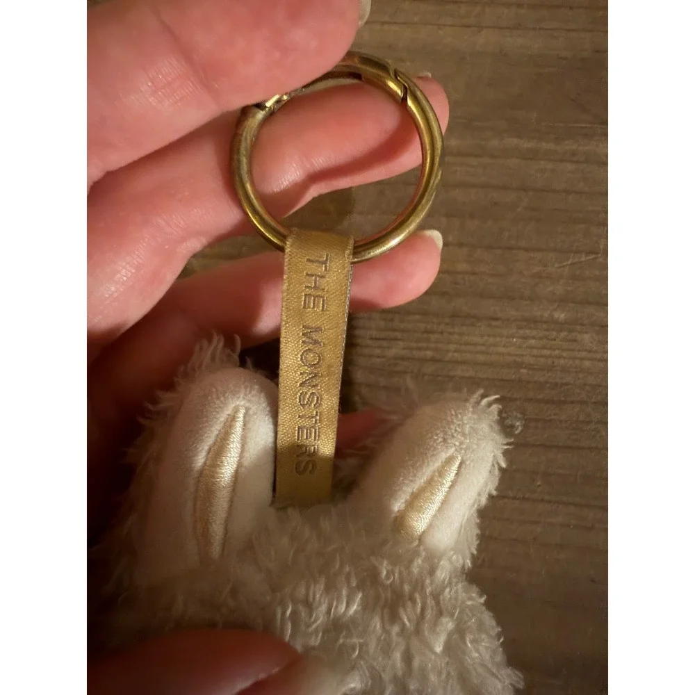 Pop Mart Labubu The Monsters Plush Pendant Keychain Cream White Kasing Lung